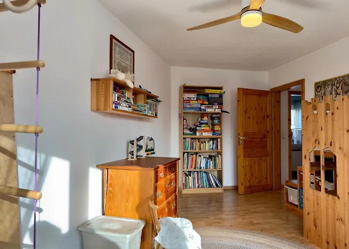 Casa de Férias Haus Am Ordenswald Neustadt an der Weinstraße